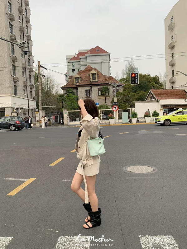 寬耳朵口袋短裙